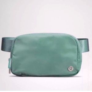 Lululemon 1L Everywhere Belt Bag